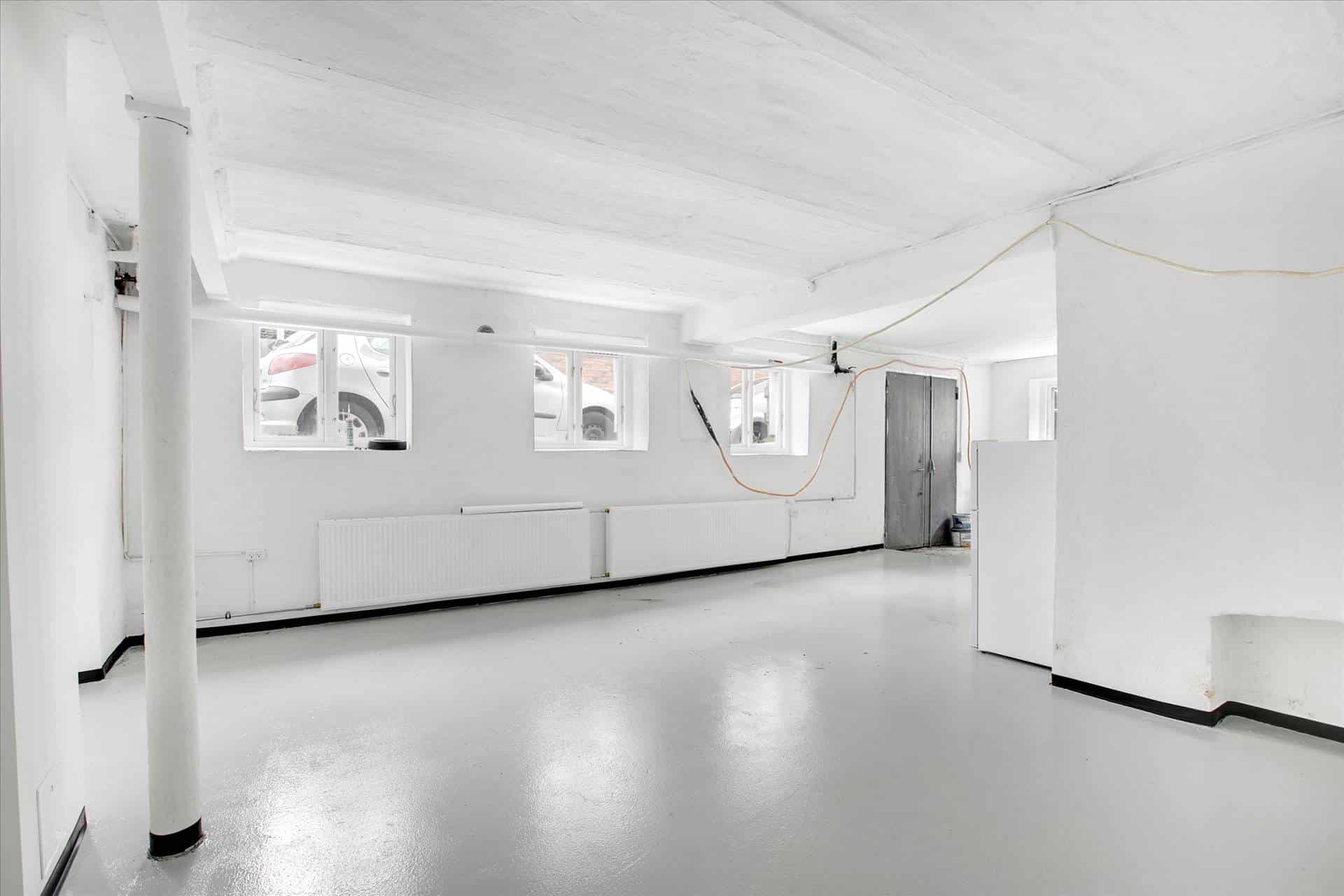 111 m² kontor/let lager • Brønshøj