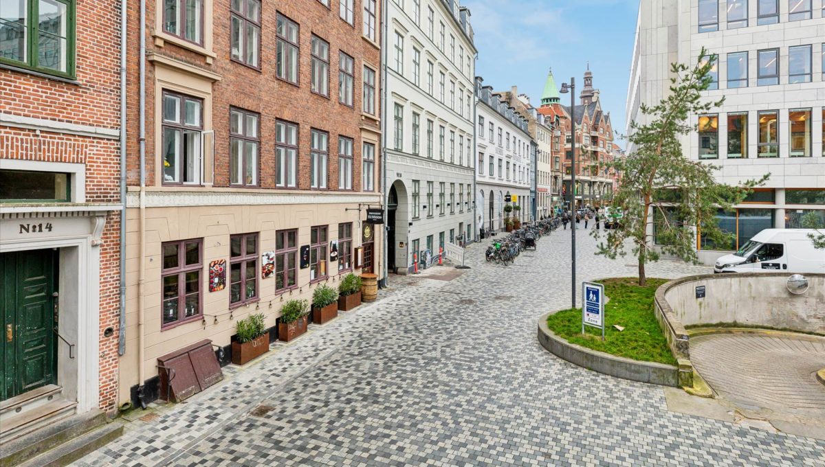 115845584 - Hauser Plads 12, st.