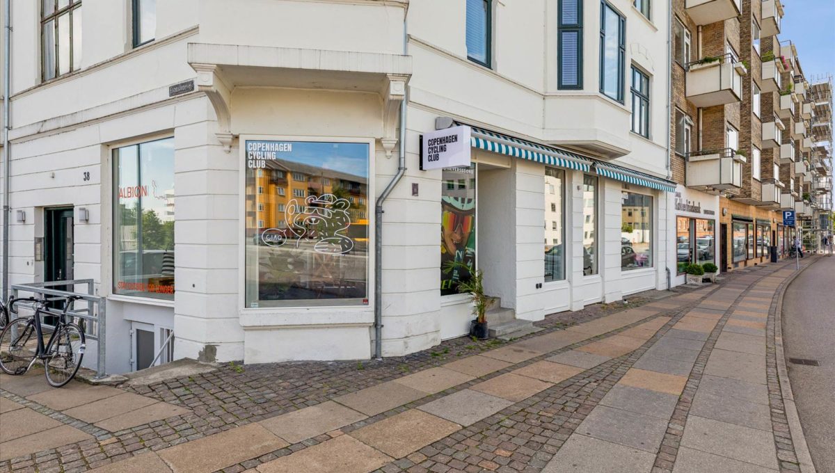 115845805 - Strandvejen 38, st. mf. + st, th.