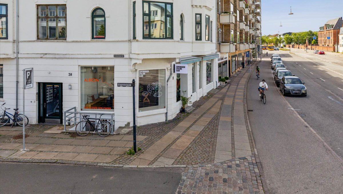 115845805 - Strandvejen 38, st. mf. + st, th.