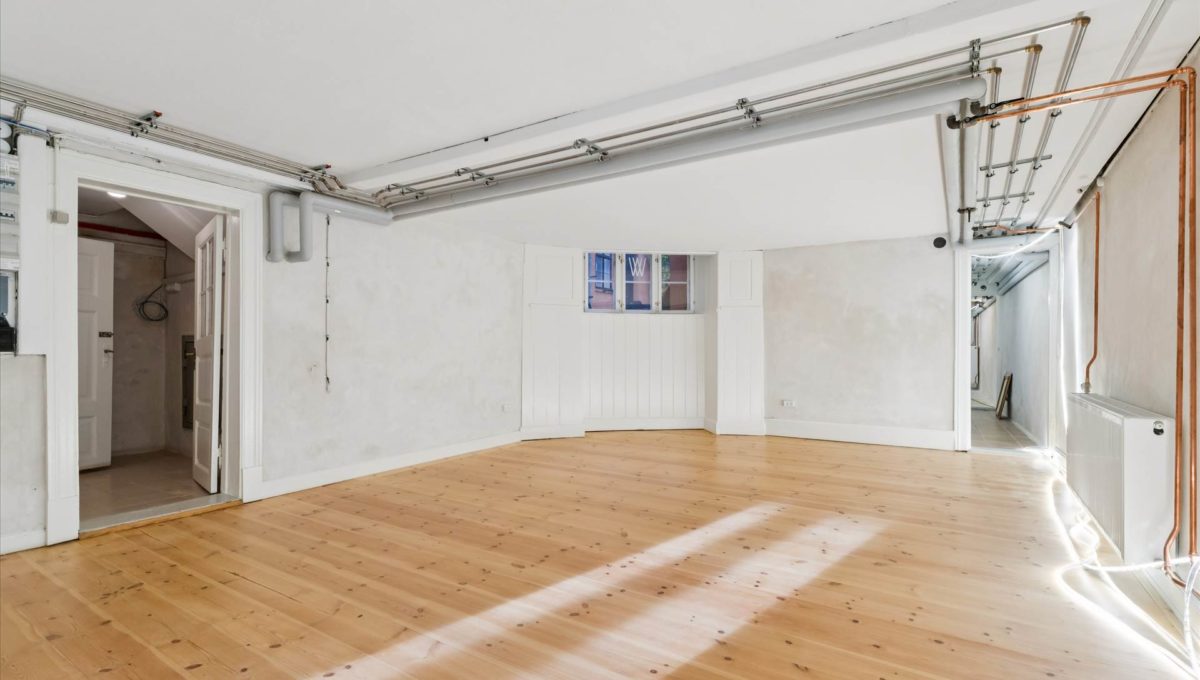 115845820 - Sølvgade 30, kld.