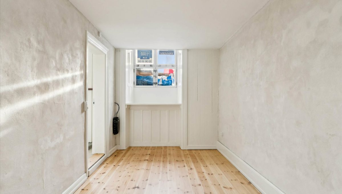 115845820 - Sølvgade 30, kld.