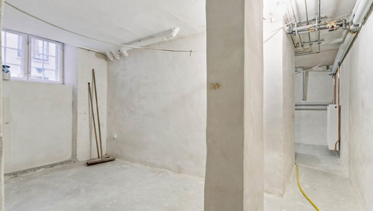 115845820 - Sølvgade 30, kld.