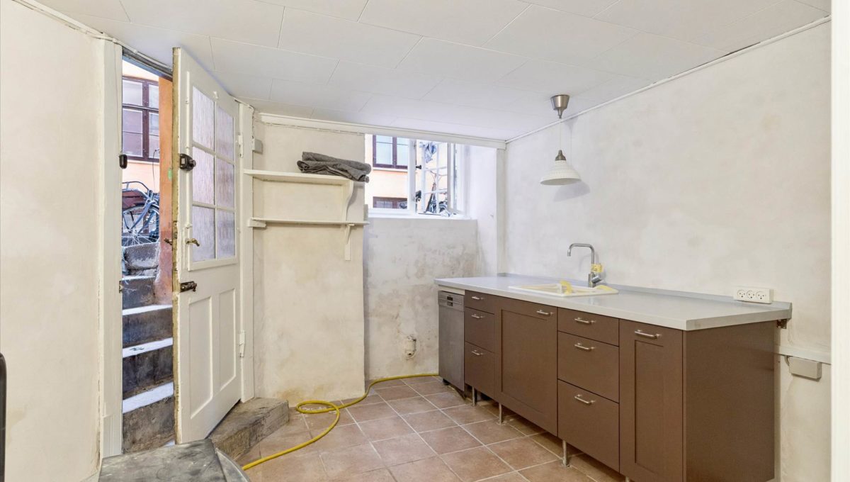 115845820 - Sølvgade 30, kld.