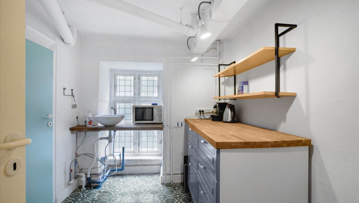 115845940 - Viborggade 1, kld. th.