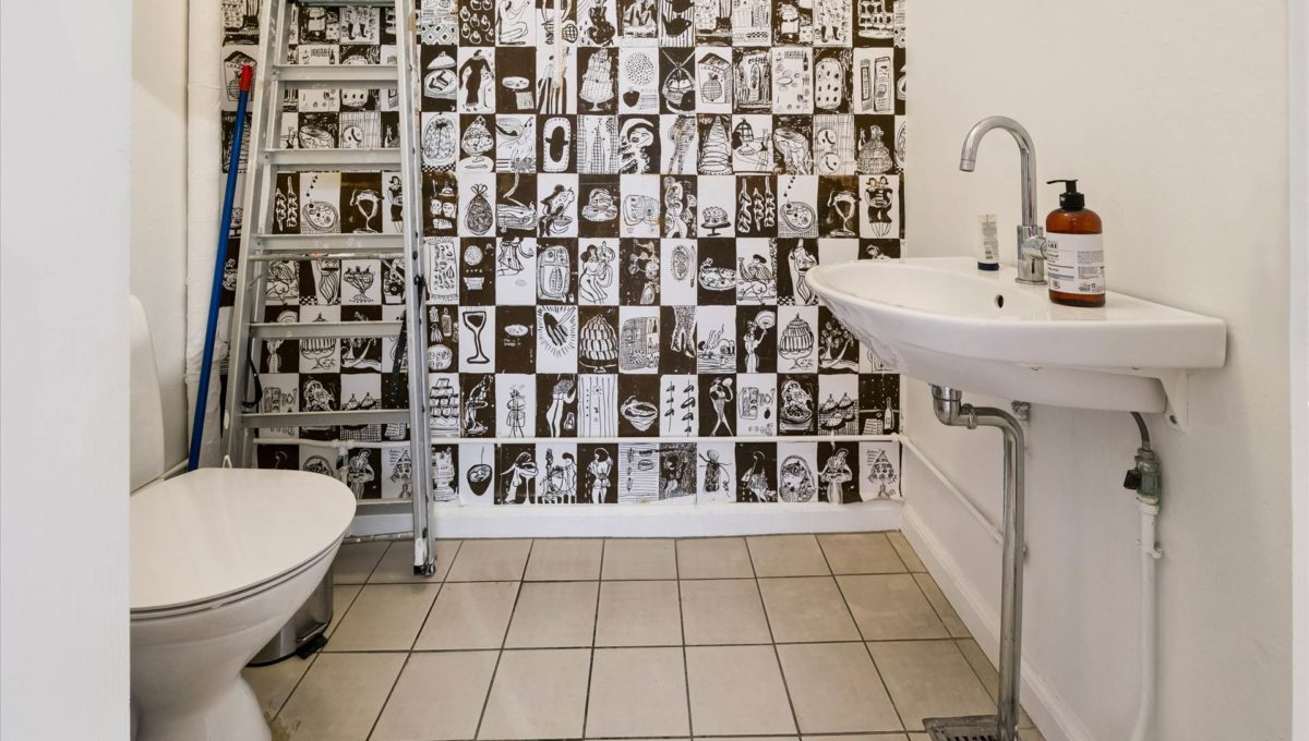 115845956 - Esplanaden 14, st. th.