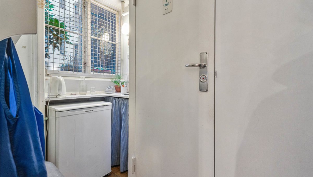 115845987 - Landemærket 9, kld. th.