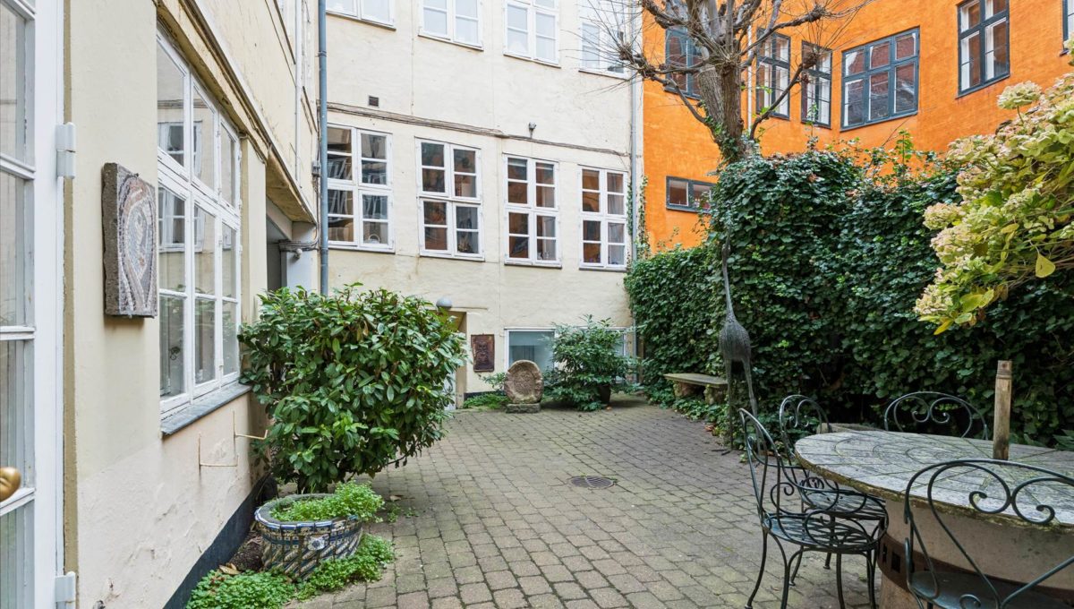 115845969 - Store Kannikestræde 6B, st.