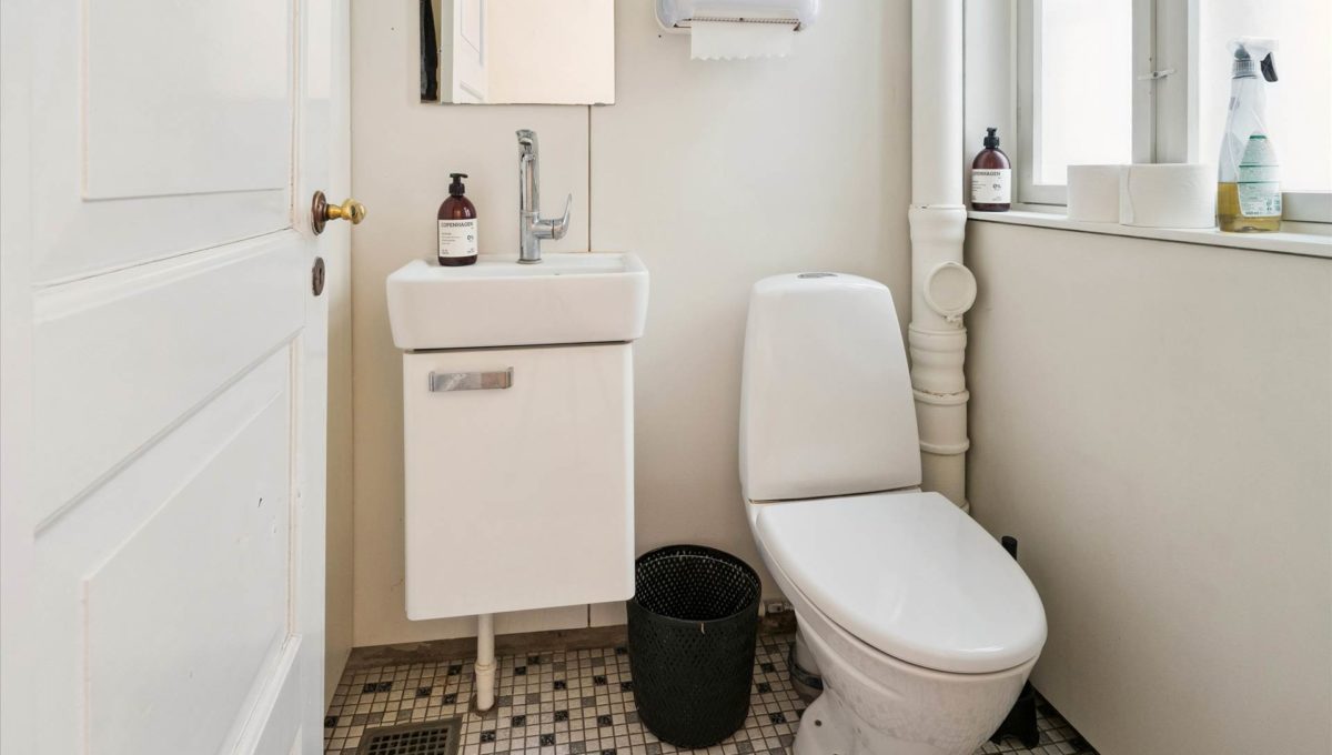 115845969 - Store Kannikestræde 6B, st.