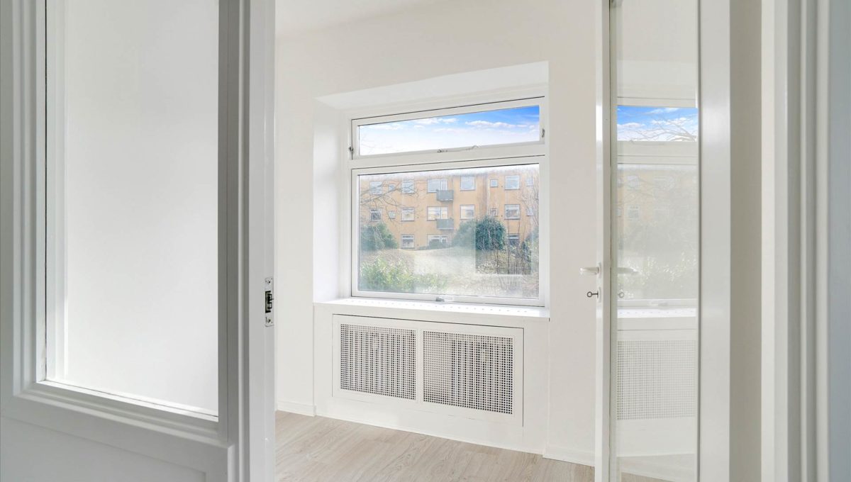 115845952 - Bernstorffsvej 146, st.