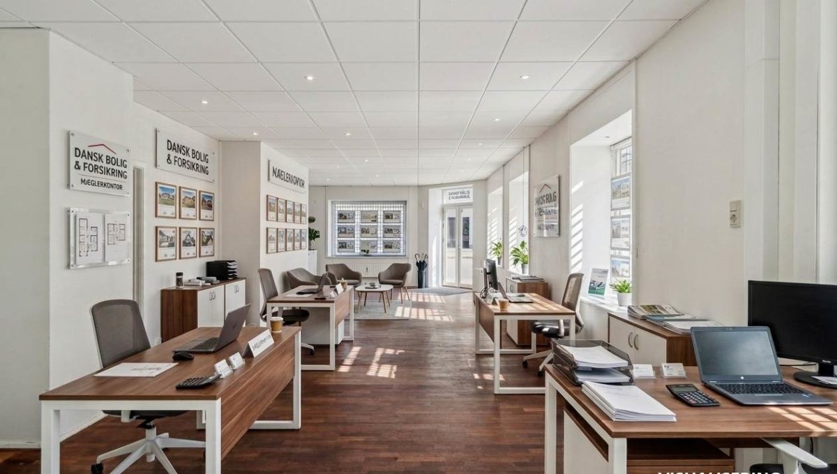 115845730 - Lyngbyvej 83, st. tv.