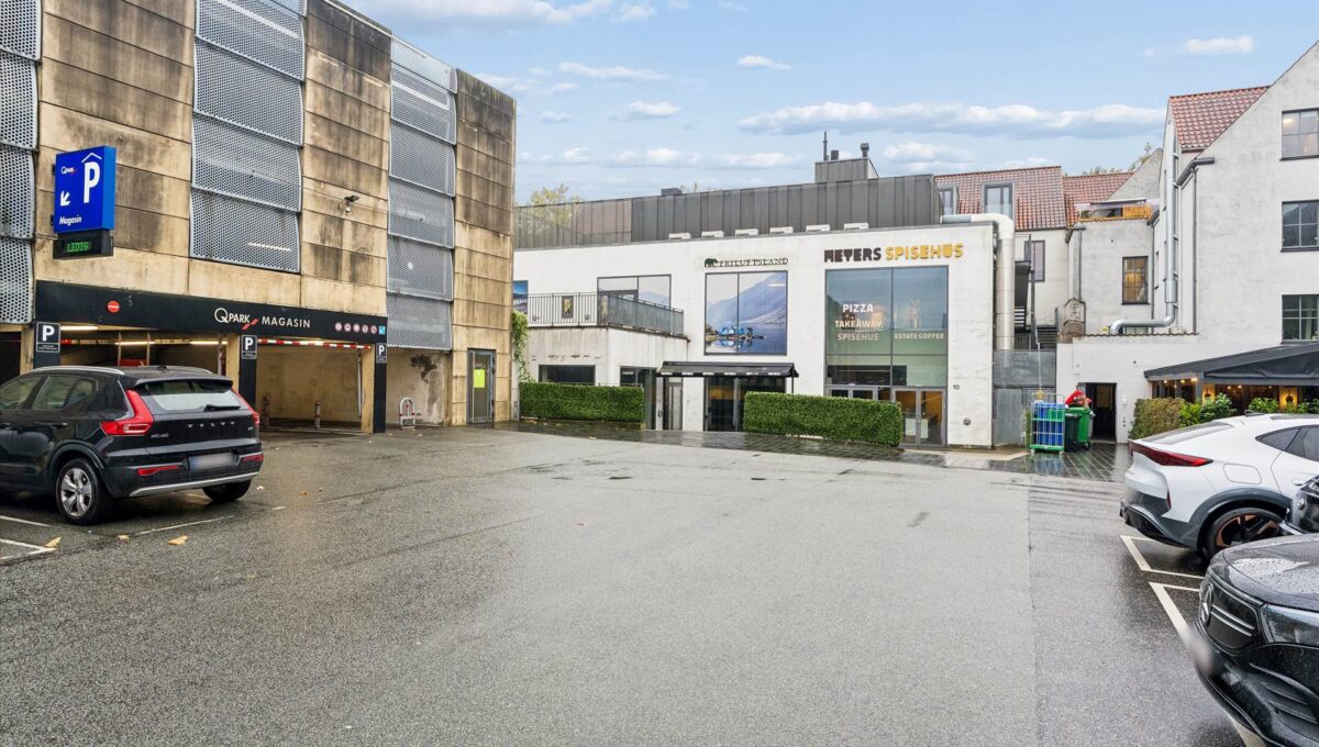 115846213 - Handelstorvet 10, kld.